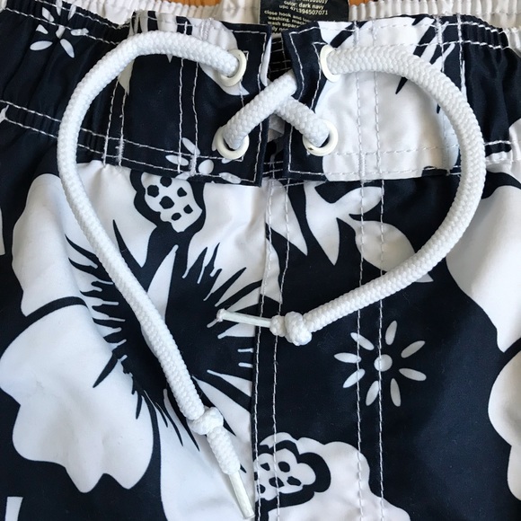 Men’s Floral Swim Shorts Swim Trunks - Picture 2 of 5